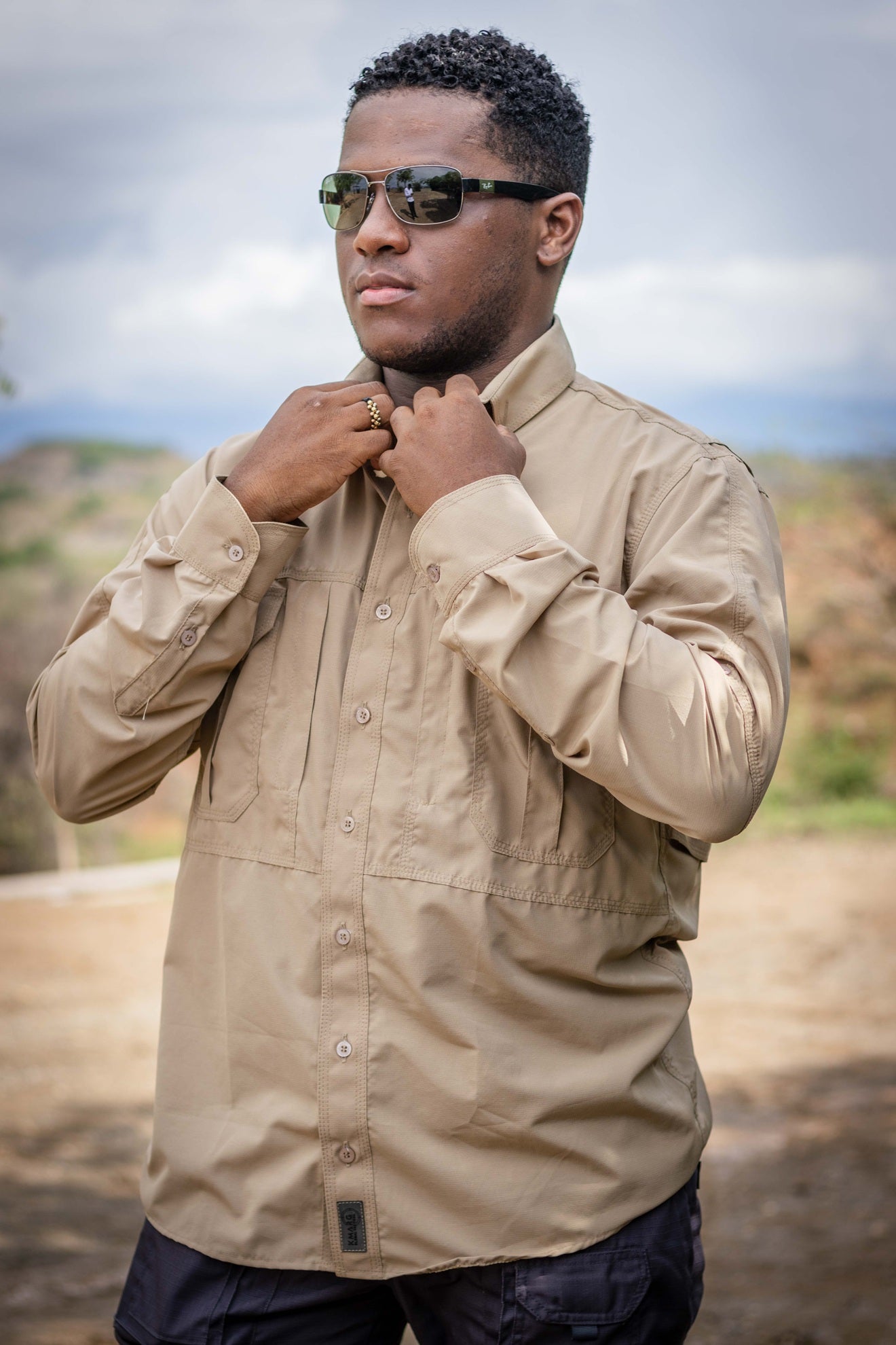 Camisa Táctica KMARG: Confección de Vanguardia para Desempeño Superior