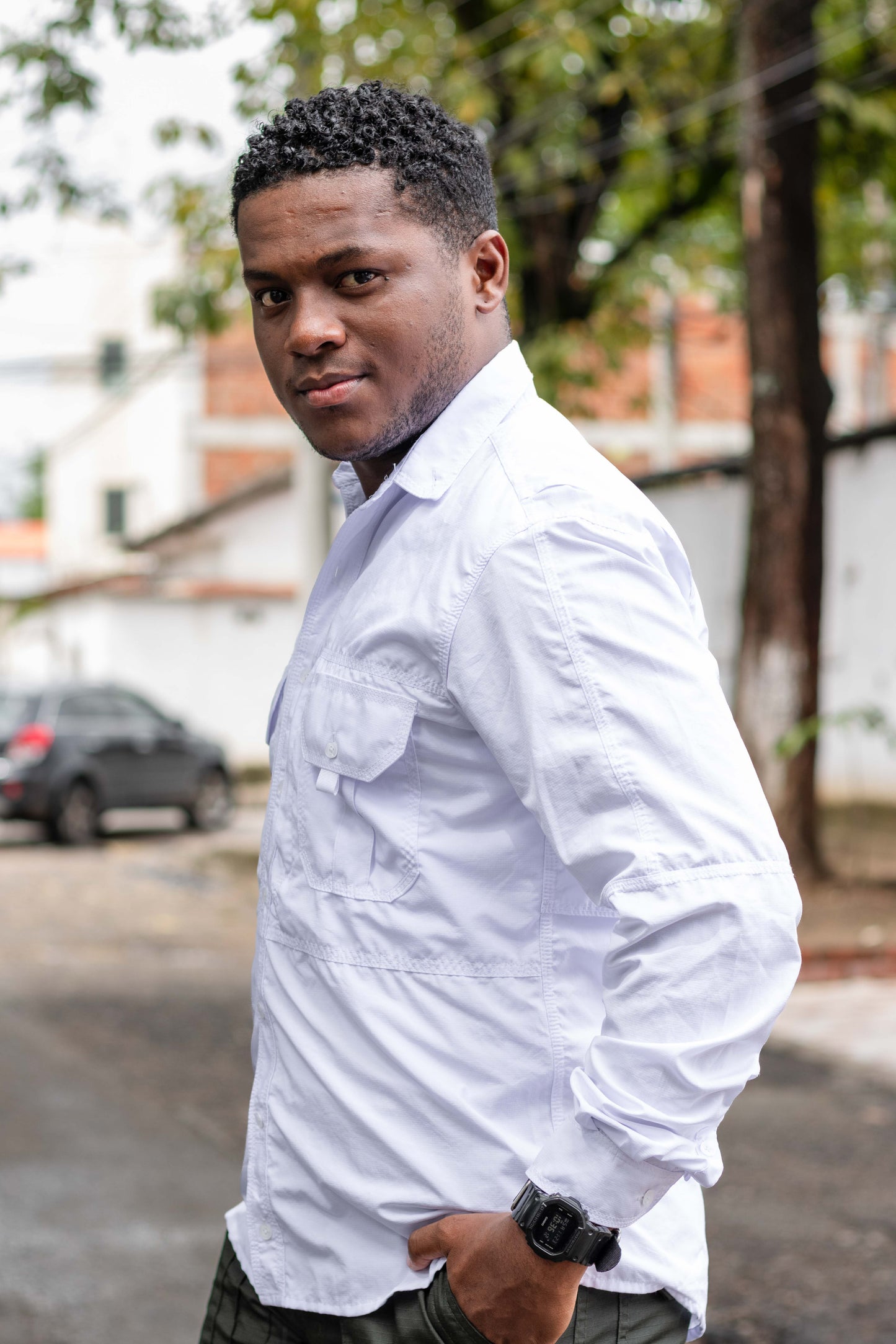 Camisa Táctica KMARG: Confección de Vanguardia para Desempeño Superior