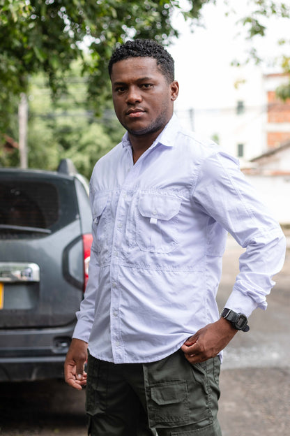 Camisa Táctica KMARG: Confección de Vanguardia para Desempeño Superior