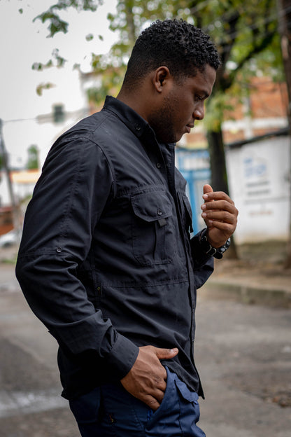 Camisa Táctica KMARG: Confección de Vanguardia para Desempeño Superior